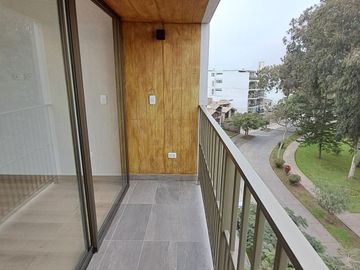 Venta de Departamento de Estreno ¡No Paga Alcabala! Tres Dormitorios en Surco