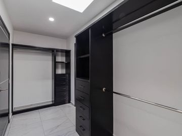 CASA EN VENTA EN CUERNAVACA NORTE CON ACCESO CONTROLADO.