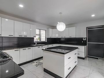 CASA EN VENTA EN CUERNAVACA NORTE CON ACCESO CONTROLADO.