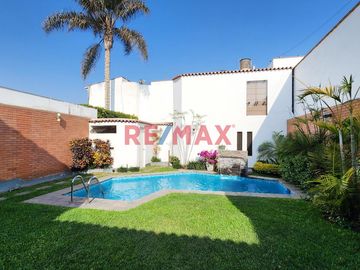 Venta De Espectacular Casa De Lujo En Santiago De Surco