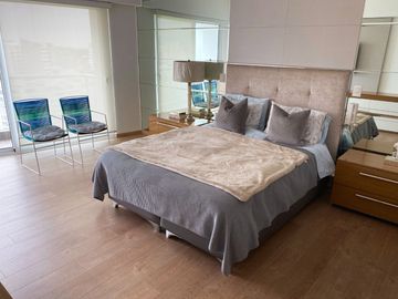 Venta de Departamento Vista al Mar, 3 Dormitorios, Cochera en Malecón Armendáriz, Miraflores - Miraflores