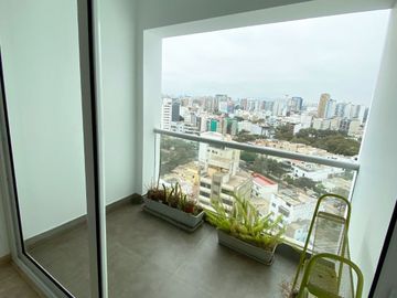 Venta de Departamento Vista al Mar, 3 Dormitorios, Cochera en Malecón Armendáriz, Miraflores - Miraflores