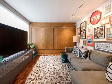 PRECIOSA CASA REMODELADA Y DISEÑADA POR ARQ. VERA VELARDE