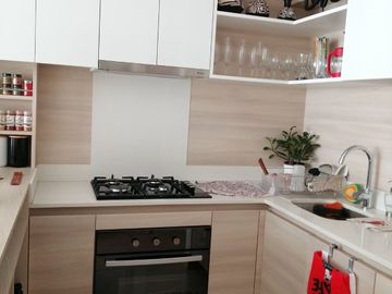 Venta de Departamento en Barranco, 1 Dormitorio, 1 Estacionamiento, Límite con Miraflores