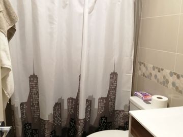 Venta de Departamento en Barranco, 1 Dormitorio, 1 Estacionamiento, Límite con Miraflores