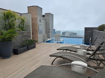 Venta de Departamento en Barranco, 1 Dormitorio, 1 Estacionamiento, Límite con Miraflores