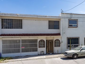 Casa en Venta, Fracc. Roma. Torreón, Coahuila