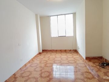 VENTA DE CASA  5 DORM. URB. SAN GERMAN- SMP