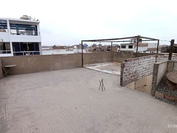 VENTA DE CASA  5 DORM. URB. SAN GERMAN- SMP