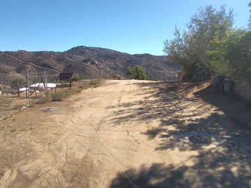 CASA EN VENTA EN TECATE, 500 m² De Terreno, 4 Recámaras.