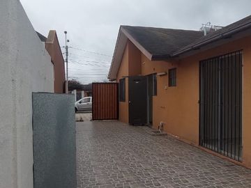 Se vende casa 3 dormitorios 1 baño