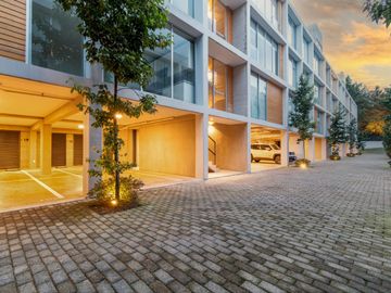 DEPARTAMENTO DE DOS RECAMARAS, DOS BAÑOS, DOS LUGARES DE ESTACIONAMIENTO Y JARDIN DE 80 M2, A UNOS MINUTOS DE SANTA FE