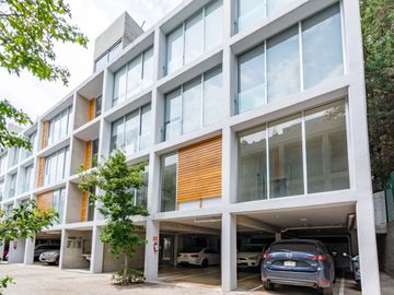 DEPARTAMENTO DE DOS RECAMARAS, DOS BAÑOS, DOS LUGARES DE ESTACIONAMIENTO Y JARDIN DE 80 M2, A UNOS MINUTOS DE SANTA FE