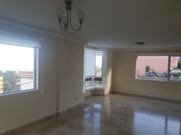 Venta de Casa, Puengasí, Puente 2, Conjunto Privado, con Suite Independiente