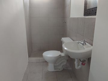 Oportunidad !! Vendo Casa Esquinera en Urb. Villa Bonita
