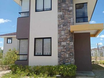 House and Lot For Sale in Cavite Parklane Settings Vermosa Imus