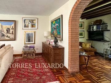 VENTA DE HERMOSA CASA DE 02 PLANTAS CON 04 HABITACIONES EN SURCO
