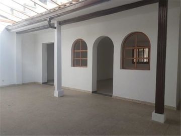 VENTA CASA EN EL CENTRO DE TUNJA, OFICINAS, TUNJA