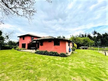 ESPECTACULAR CASA CAMPESTRE  CAJICA CHÍA NEGOCIO O VIVIENDA
