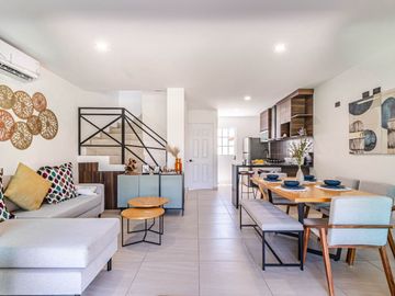 CASA CON ALBERCA AL SUR DE CUERNAVACA EN VENTA