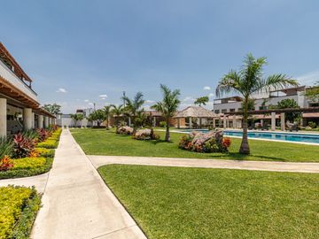 CASA EN VENTA CON JACUZZI Y ALBERCA AL SUR DE CUERNAVACA