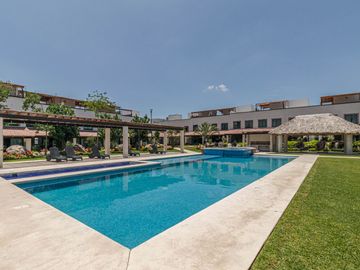 CASA EN VENTA CON PALAPA CON ASADOR Y ALBERCA AL SUR DE CUERNAVACA