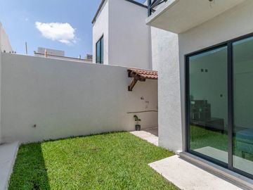 CASA EN VENTA CON PALAPA CON ASADOR Y ALBERCA AL SUR DE CUERNAVACA