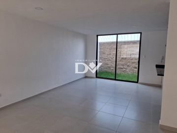 CASA EN VENTA DE 4 HABITACIONES SALA DE TV EN CUAUTLANCINGO
