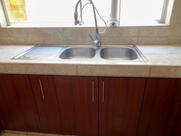SE VENDE LINDA CASA CON PISCINA EN LA MOLINA