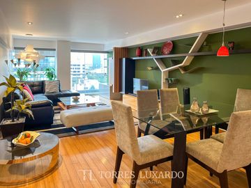 ALQUILER DE ELEGANTE Y MODERNO DEPARTAMENTO AMOBLADO DE 3 HABITACIONES Y 2 COCHERAS EN SAN ISIDRO
