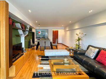 ALQUILER DE ELEGANTE Y MODERNO DEPARTAMENTO AMOBLADO DE 3 HABITACIONES Y 2 COCHERAS EN SAN ISIDRO