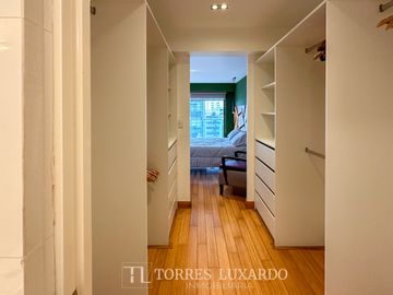 ALQUILER DE ELEGANTE Y MODERNO DEPARTAMENTO AMOBLADO DE 3 HABITACIONES Y 2 COCHERAS EN SAN ISIDRO