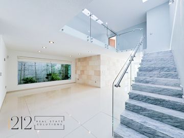 Casa Cumbres del Lago en Venta