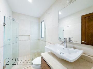 Casa Cumbres del Lago en Venta
