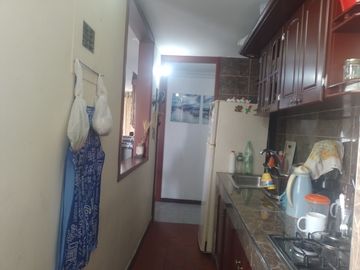 VENDO APARTAMENTO PORTON DE LAS PLAZAS II