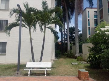 VENDO APARTAMENTO PORTON DE LAS PLAZAS II