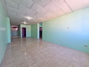 Venta de Departamento esquinero tercer piso alto, Avenida del Ejército y Colón, Centro de Guayaquil