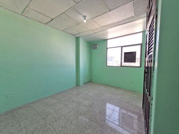 Venta de Departamento esquinero tercer piso alto, Avenida del Ejército y Colón, Centro de Guayaquil