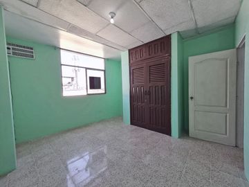 Venta de Departamento esquinero tercer piso alto, Avenida del Ejército y Colón, Centro de Guayaquil