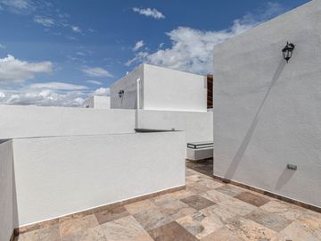 Casa con 3 recamaras, alberca al sur de Cuernavaca en Xochitepec Morelos