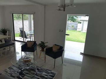 Casa sola con 4 Recamaras  en condominio a 15 minutos de Cuernavaca en Xochitepec Morelos