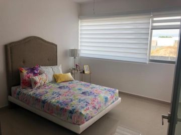 Casa en Venta sola con cuatro  Recamaras en condominio a 15 minutos de Cuernavaca en Xochitepec Morelos