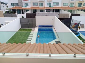 Casa en Venta sola con cuatro  Recamaras en condominio a 15 minutos de Cuernavaca en Xochitepec Morelos