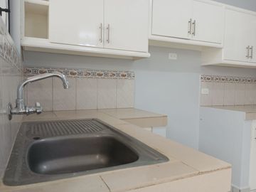 VENDO CASA DENTRO DE URBANIZACIÓN EN EL MEJOR SECTOR DE LA CIUDAD