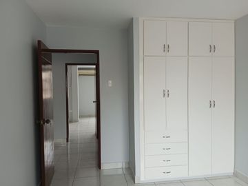 VENDO CASA DENTRO DE URBANIZACIÓN EN EL MEJOR SECTOR DE LA CIUDAD