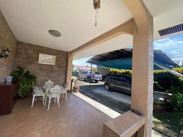 House and Lot for Sale in Kalye Pitong Gatang (road to Northville Subd.,) Boloc-boloc, Sibulan, Neg. Or.