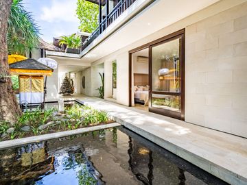 5 Bedroom Luxury Villa on a Sprawling 1100 m² Land in the Heart of Seminyak