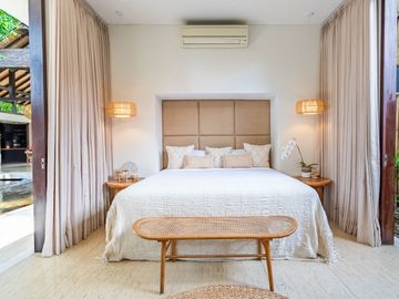 5 Bedroom Luxury Villa on a Sprawling 1100 m² Land in the Heart of Seminyak
