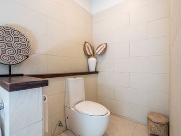 5 Bedroom Luxury Villa on a Sprawling 1100 m² Land in the Heart of Seminyak