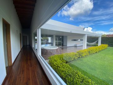 VENTA DE CASA CAMPESTRE LLANO GRANDE